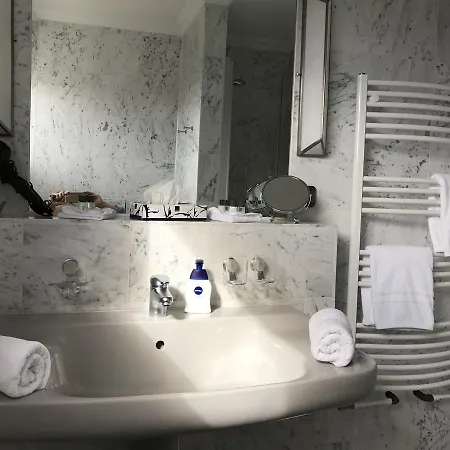 Hotel De Insulaner *