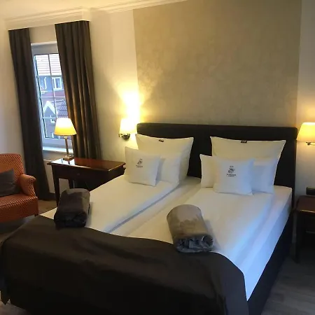 De Insulaner Hotel *